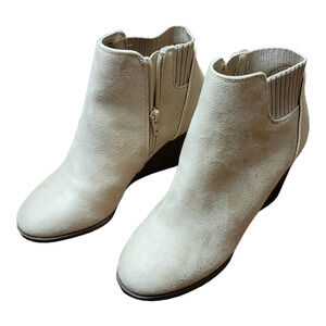 Market & Spruce Tan Faux Suede Wedge Ankle Boots 8.5 Neutral Minimalist